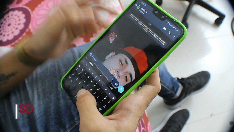 Britany: Pieprzę nowego sąsiada - porno po hiszpańsku