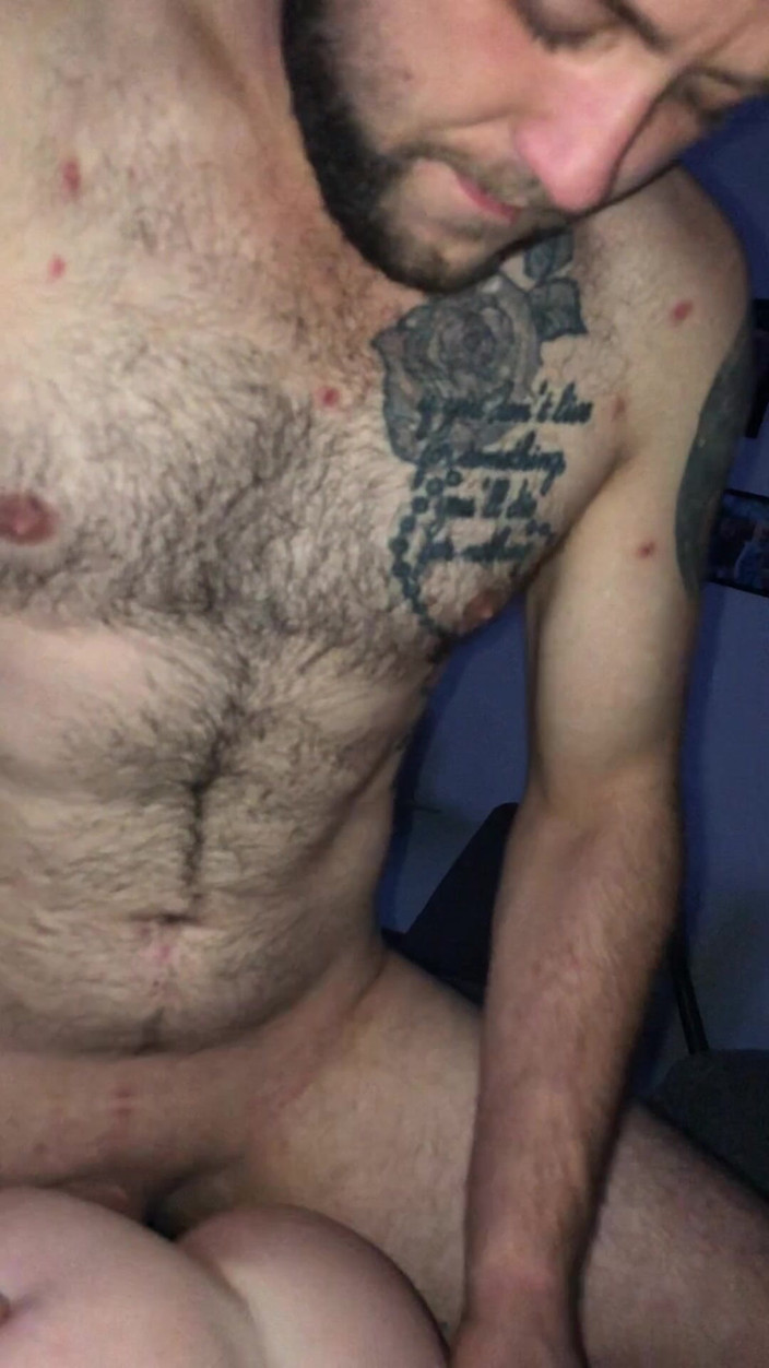 Elsa rose: Chơi tay ba vui vẻ