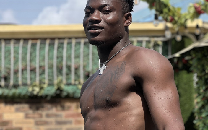 Baddestboyx: Abang kepada Bro