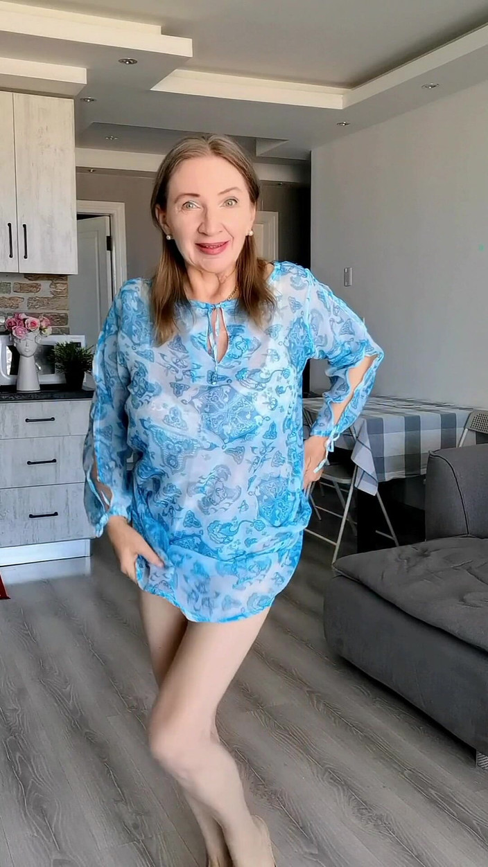 MariaOld: Nu poți rezista țâțelor uriașe