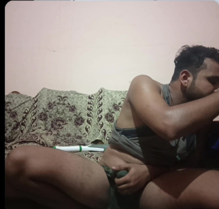 IsmaatDeva: Seluar dalam saya panas hari ini bahawa saya memecahkannya dalam...