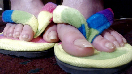 Abby Anna: Long natural toenails flip flops
