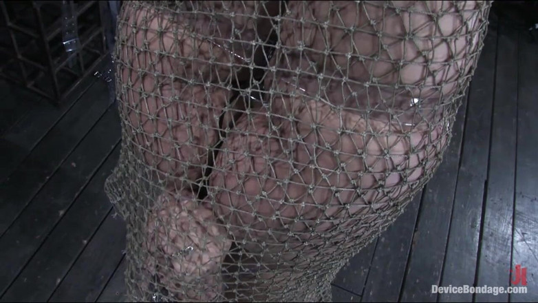 Device Bondage by Kink: Den penny play s análním ponížením obličeje