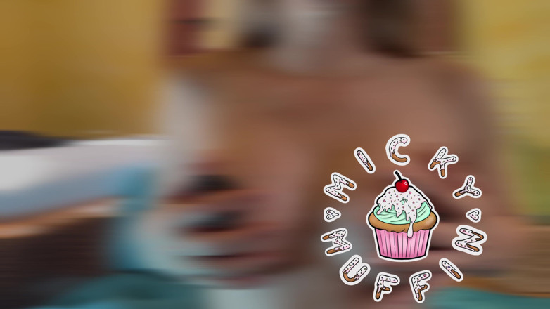 Micky Muffin Studio: 트릭 오어 트릿?