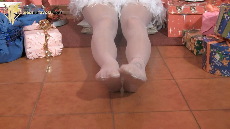 Foot Fetish HD: Carla har kul i julkläder