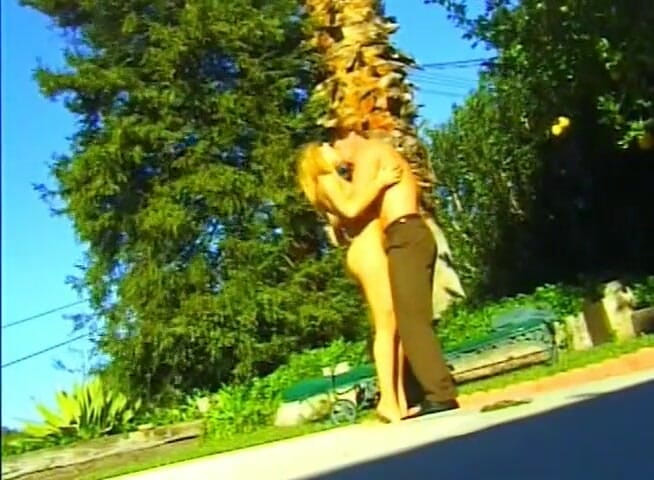 Teens Get it Hard: Cute teen fucking in the backyard