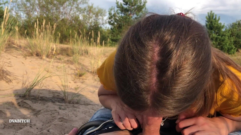 Dvabitch: Sucked dick at the outdoor beach