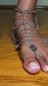 Silver Foot Jewelry'deki ayaklar