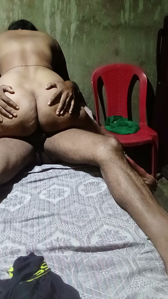 adev390: Desi Sexy Pooja Devi