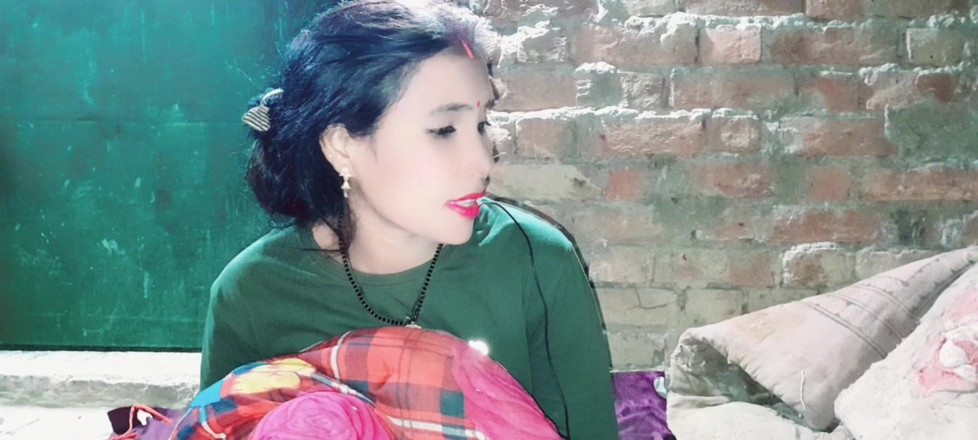 Renudbf: Awek panas cantik berkongkek kali pertama dengan suami adik tiri