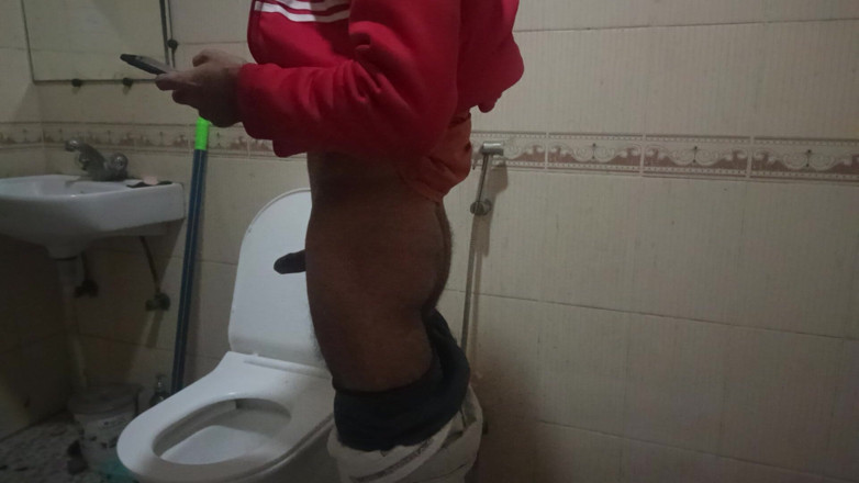 Brijesh 270: Desi in Bathroom