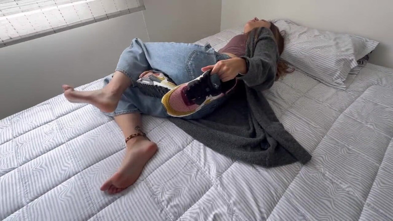 scarlettandc: I stroke myself and suck him then get fucked and...