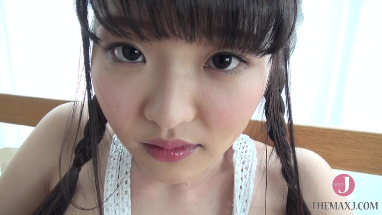 Tokyo Bikini College: かわいい日本の小柄な人がPOV乗馬後に彼女のおっぱいに巨大なザーメン