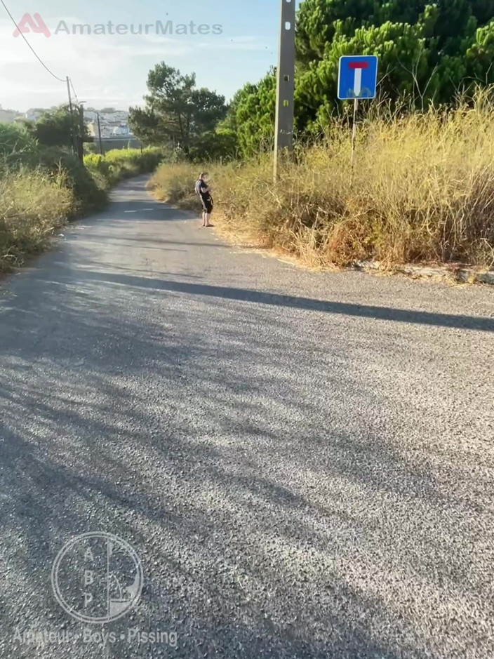 AmateurBoysPissing: Boy Followed His Straight Friend Who Went for a Pee