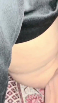 큰 엉덩이에 경찰관의 자지를 따먹는 델리 백마