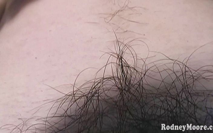 Horny Hairy Girls: Chica peluda vintage recibe un enorme facial