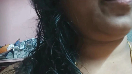 Telugu-fuckers: 화장실 자연의 미녀 섹시한 입술의 타미 폰누