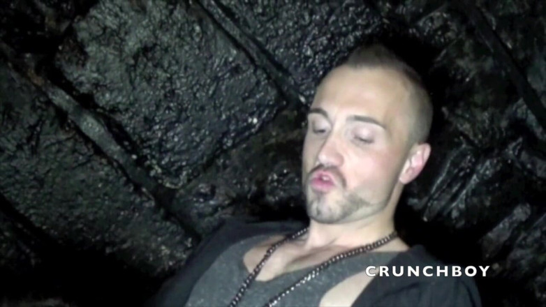 Crunch Boy: Lucas fucked by Axel in fetish outfit in bacrkoom