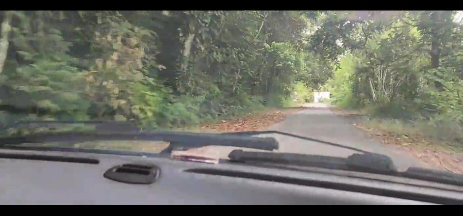 Bruxo fire: Sie dachte, sie würde ein Bad in einem Wasserfall nehmen!...