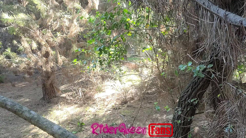 Only Riderqueen BBW Step Mom Latina Alone: Reiterqueen allein, Draußen, Videos für meine Fans.