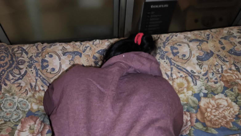 Moo DBOXXX: Ik heb seks met mijn stiefmoeder