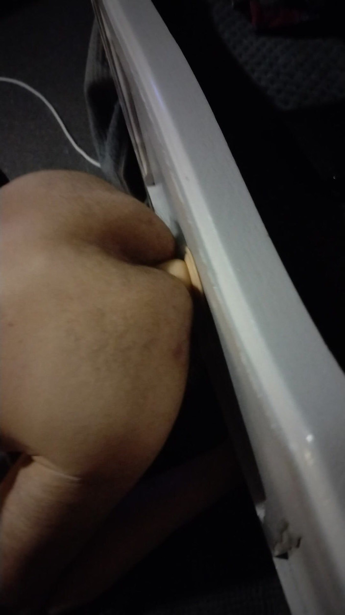 Fag_cis: Cavalcando il dildo