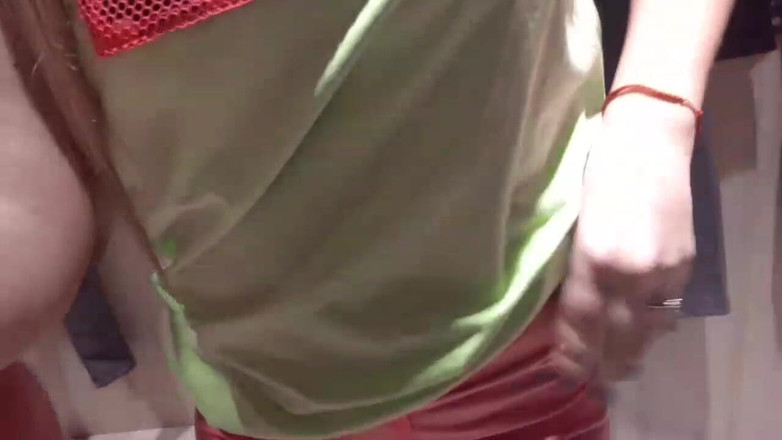 Putana dreams: Teen very horny in fitting room and start masturbation