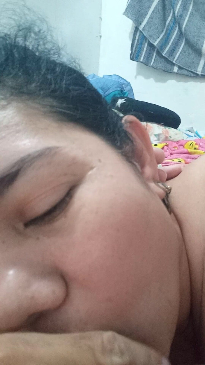 Valkyrie and Luigy Couple: Evli kadın emmeyi seviyor