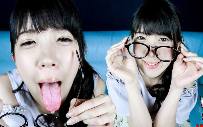 Japan Fetish Fusion: Sensuale leccata degli occhiali gioco con reina makino
