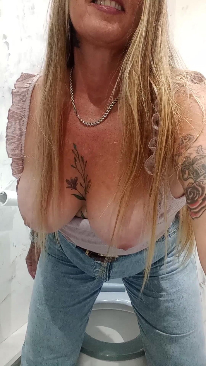 Kitty James: Blue Jean Piss