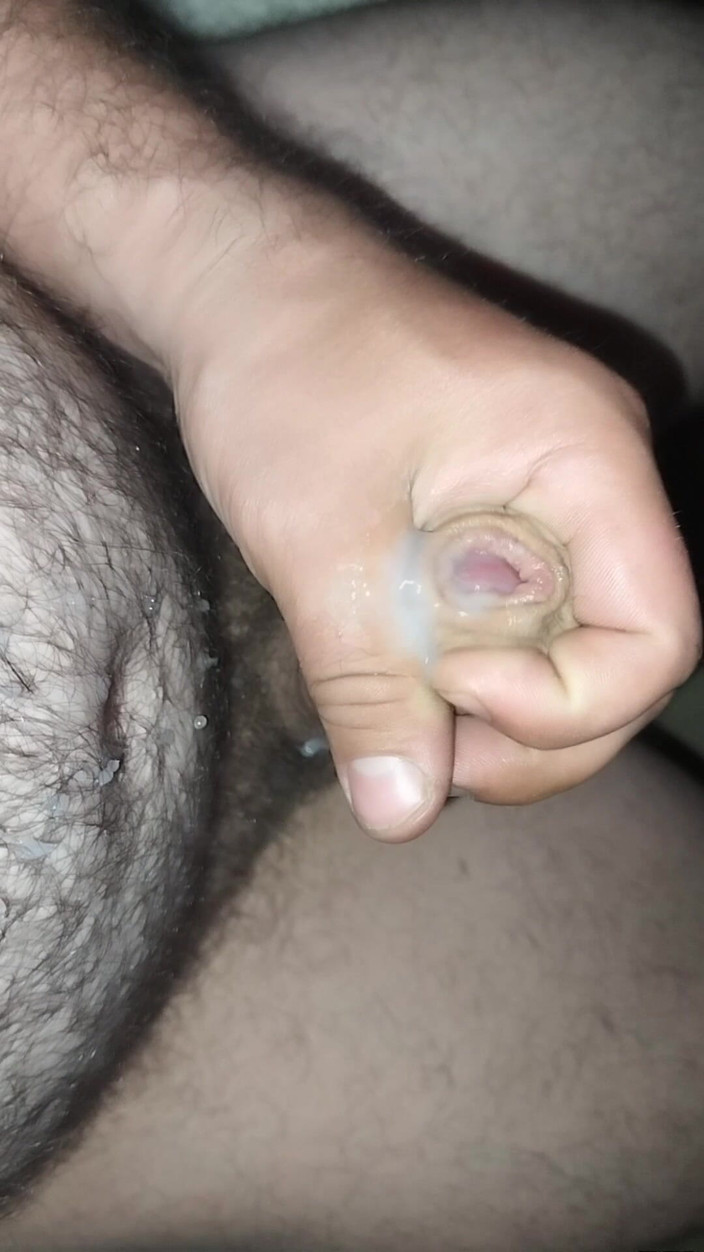 Uhri: Fast Cumshot After Work