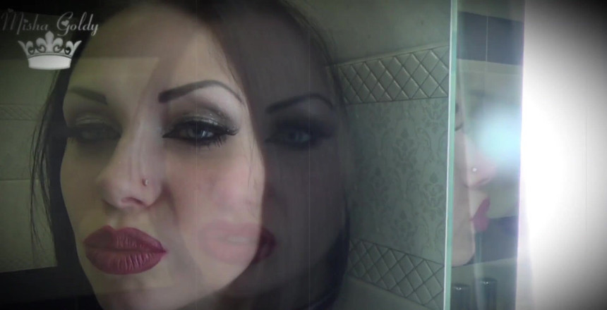 Goddess Misha Goldy: Bibir Besar Saya Sangat Seksi