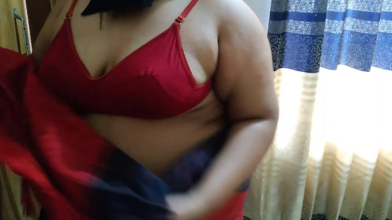 Aria Mia: Desi Hotel Maid knullad av Stranger Gust i Gujarat