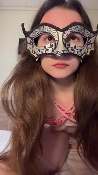 JOI älskarinna och din underkastelse: Kläm fast dina bröstvårtor. Kvinnlig dominans. Femdom. Förnedring med ord