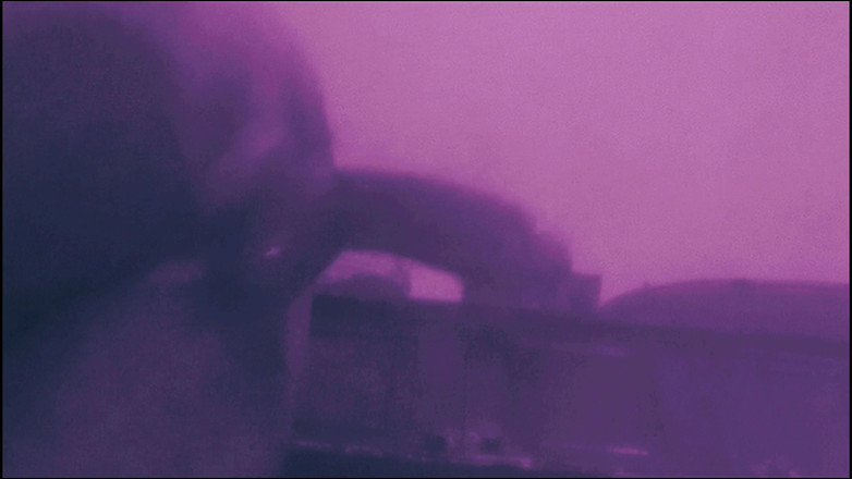 Lily & Theo: Karneval Je čas hříchu, abych uspokojil sebe ve své jeskyni rozkoše...