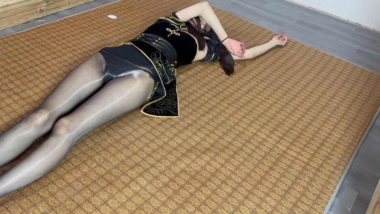 Yanmou: Negru lucios Chunli + picioare pe scaunul M (partea 1)