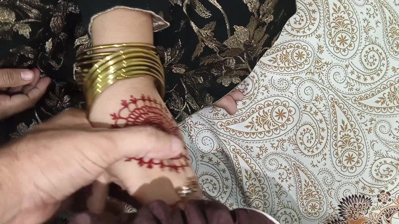 RedQueenRQ: The Secret Behind the Indian Bedroom Door