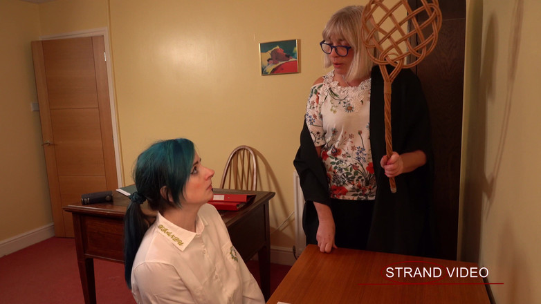 Sarah Stern: Ich hoffe, dass sie mich versohlt