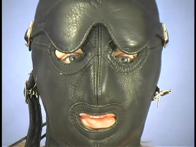 Hogtied by Kink: 莱拉