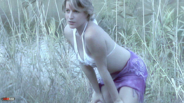 MMM100: Tigra: Hezká Tigra se svléká v lese