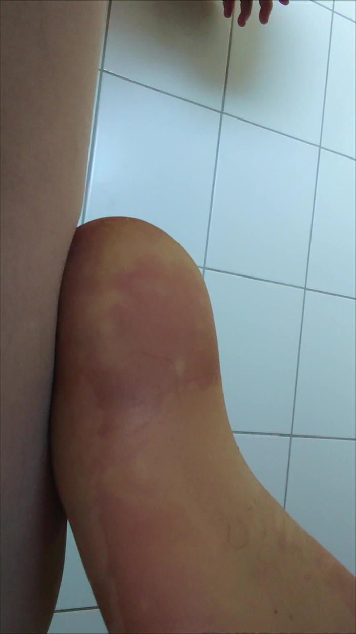 Carmen_Nylonjunge: Islak oyun hediye külotlu çorapta