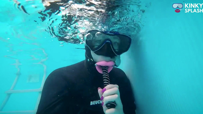 UKCuteGirl Lucy Lauren: Neoprene Enclosed and Gagged - Underwater Mouth Control Fantasy