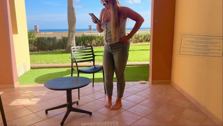Emma Voyeur: Locked on the Balcony - Desperate Piss in My Jeans