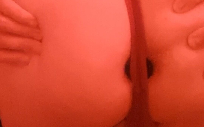 Number F 19: POV: Eu mostro minha bunda grande