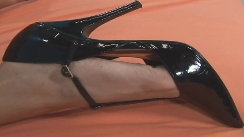 Pervy Studio: Caza de más amigas lesbianas