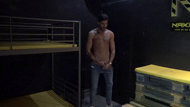 WORLDWIDE RAW FUCK STUDIO: Valentiso Sisto, Alexiz Clark tarafından korunmasız kullanılıyor