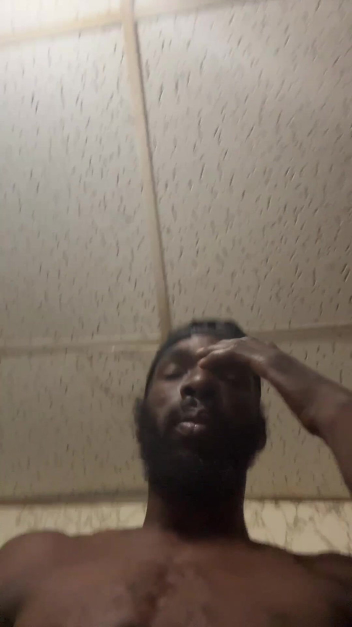 Dom Drilla: Vibin