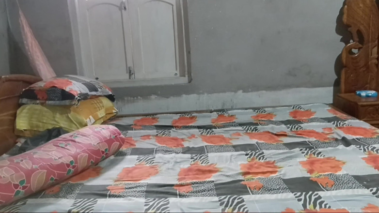 Myselfsb: Dewar Bhabi Ghor Pey Sex Barish Time