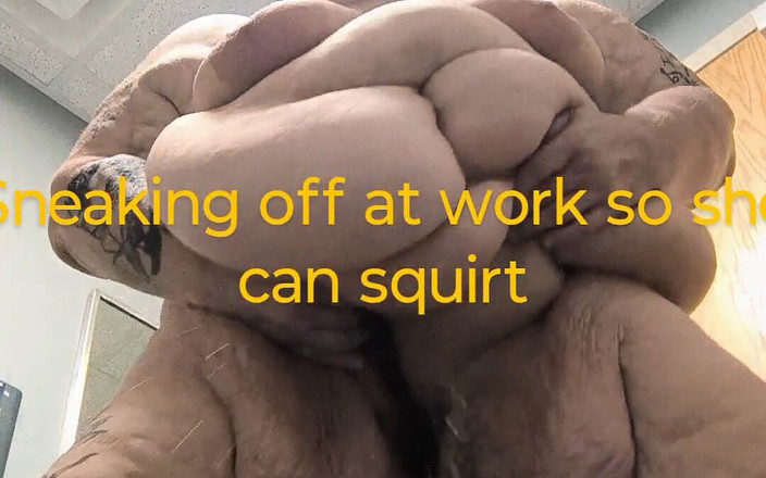 HerculesnVENUS: Sgambando al lavoro Cazzo lei sta per Squirtare