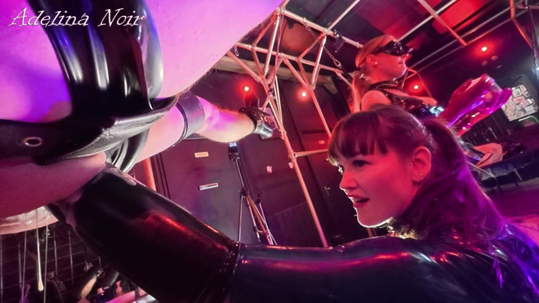 FISTINGQUEEN: Epic! Tripple Anal Fisting by Adelina Noir, Vivien Làmour Mistress...